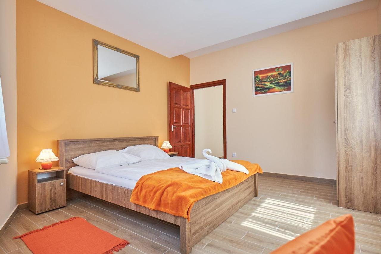 Amulett Comfort Apartment Hajdúszoboszló Exterior foto